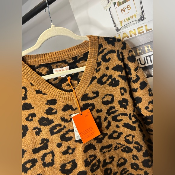 Knox Rose Women’s Camel Brown V-Neck Pullover Sweater Size XS - Picture 3 of 5